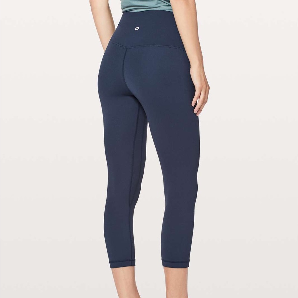 Lululemon Navy Aligns 21” Size 2